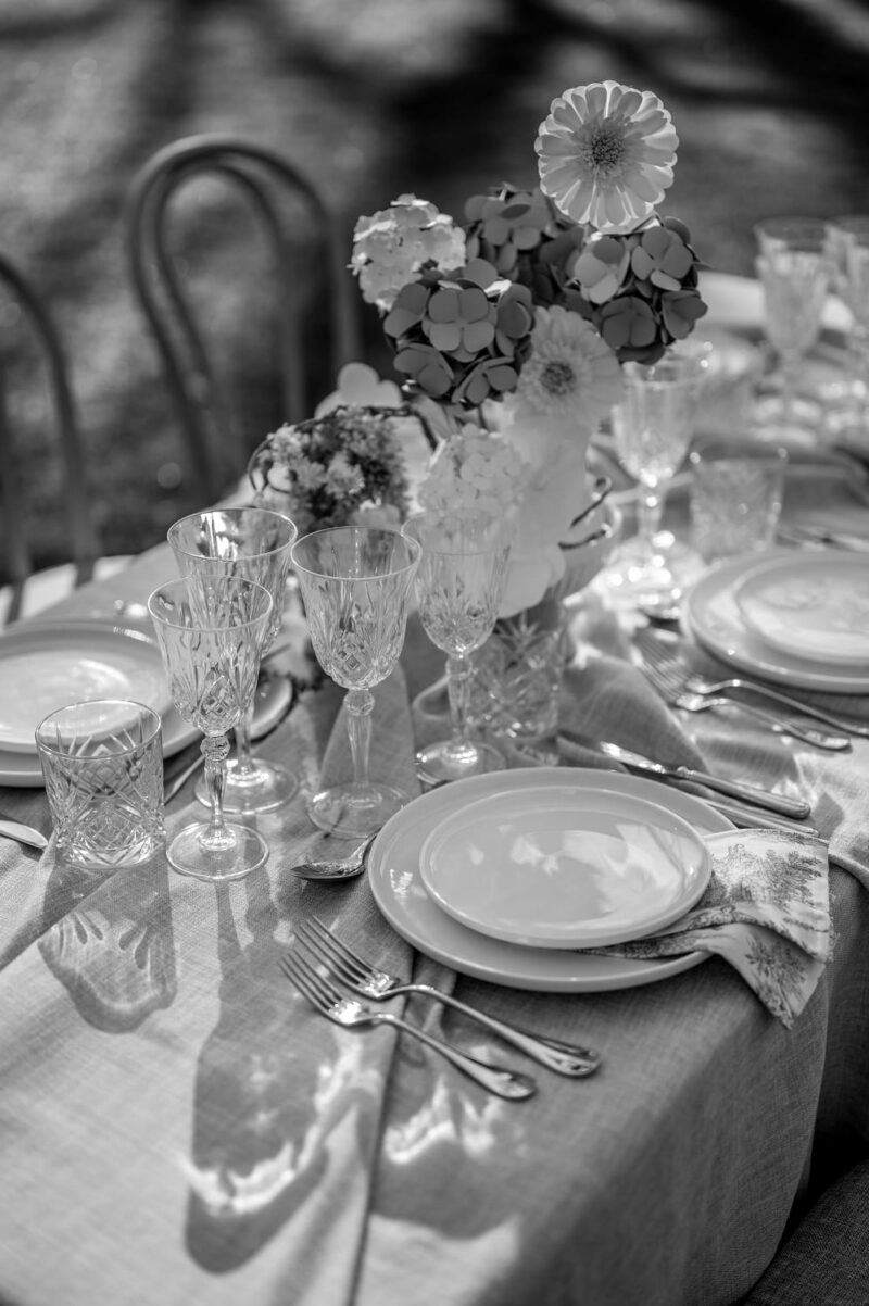 Décoration de table au Château des Trois Fontaines Décoration de table au Château des Trois Fontaines - Raja Agency